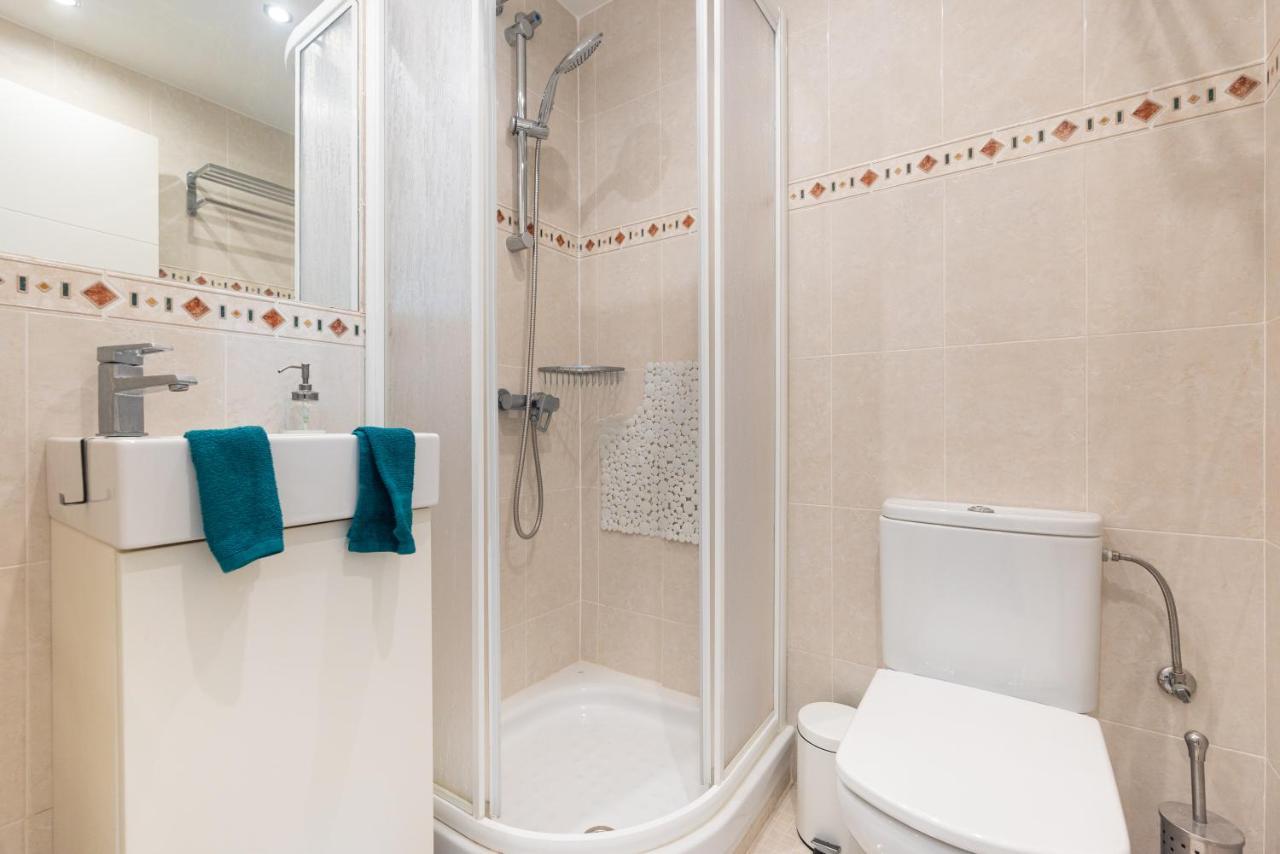 Luxury 3 Bed Apartment Torreblanca فوينخيرولا المظهر الخارجي الصورة